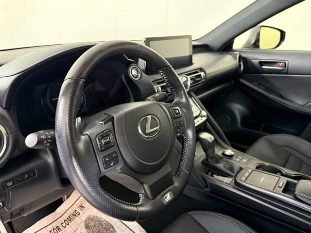 Used 2022 Lexus IS 350 F Sport w/ Dynamic Handling Package RWD image 17