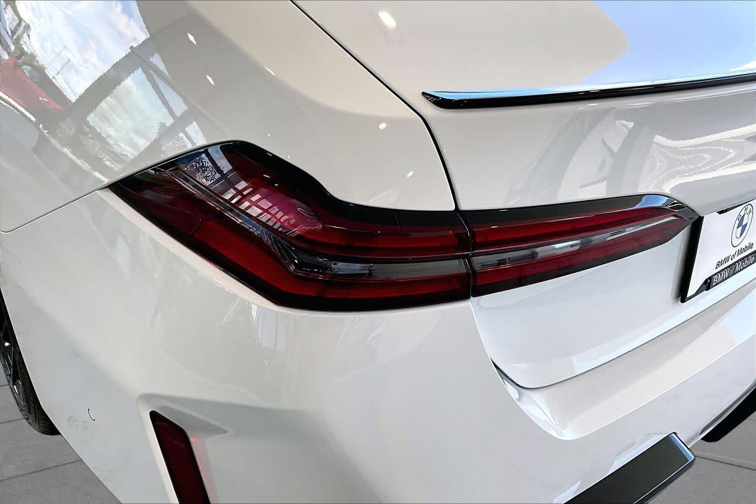 New 2027 BMW M5 w/ Executive Package AWD/4WD image 15