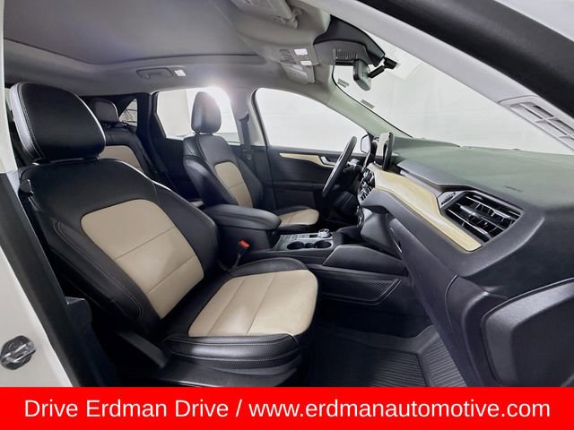 Used 2022 Ford Escape Titanium w/ Titanium Elite Package image 24