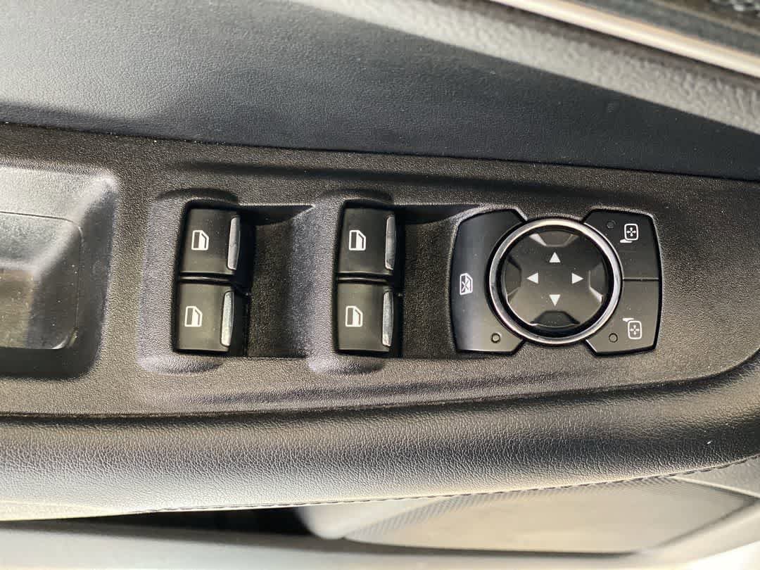 Used 2024 Ford Edge SEL AWD/4WD image 16