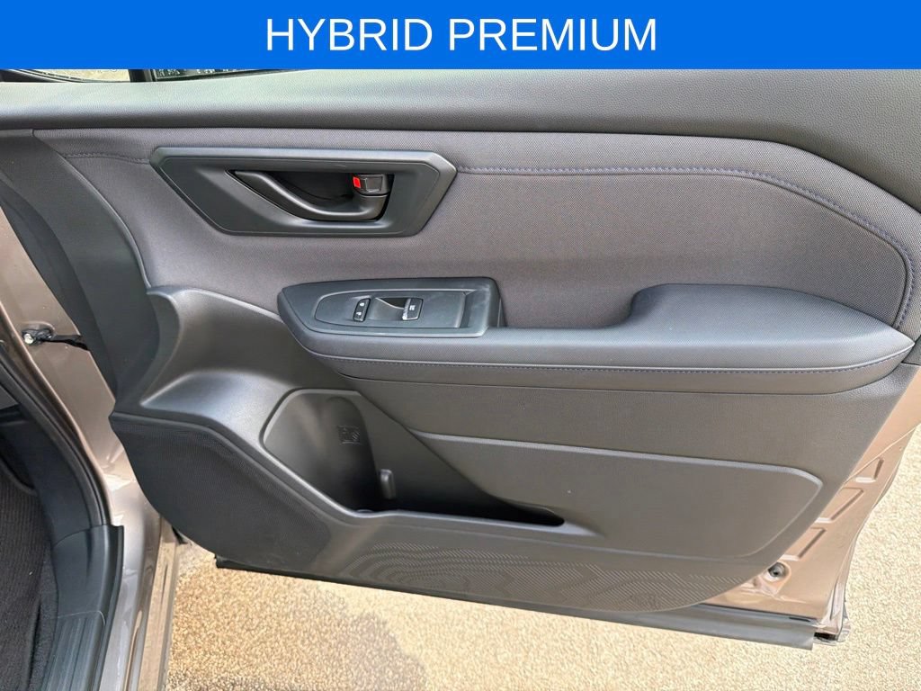Certified 2025 Subaru Forester Premium AWD/4WD image 8