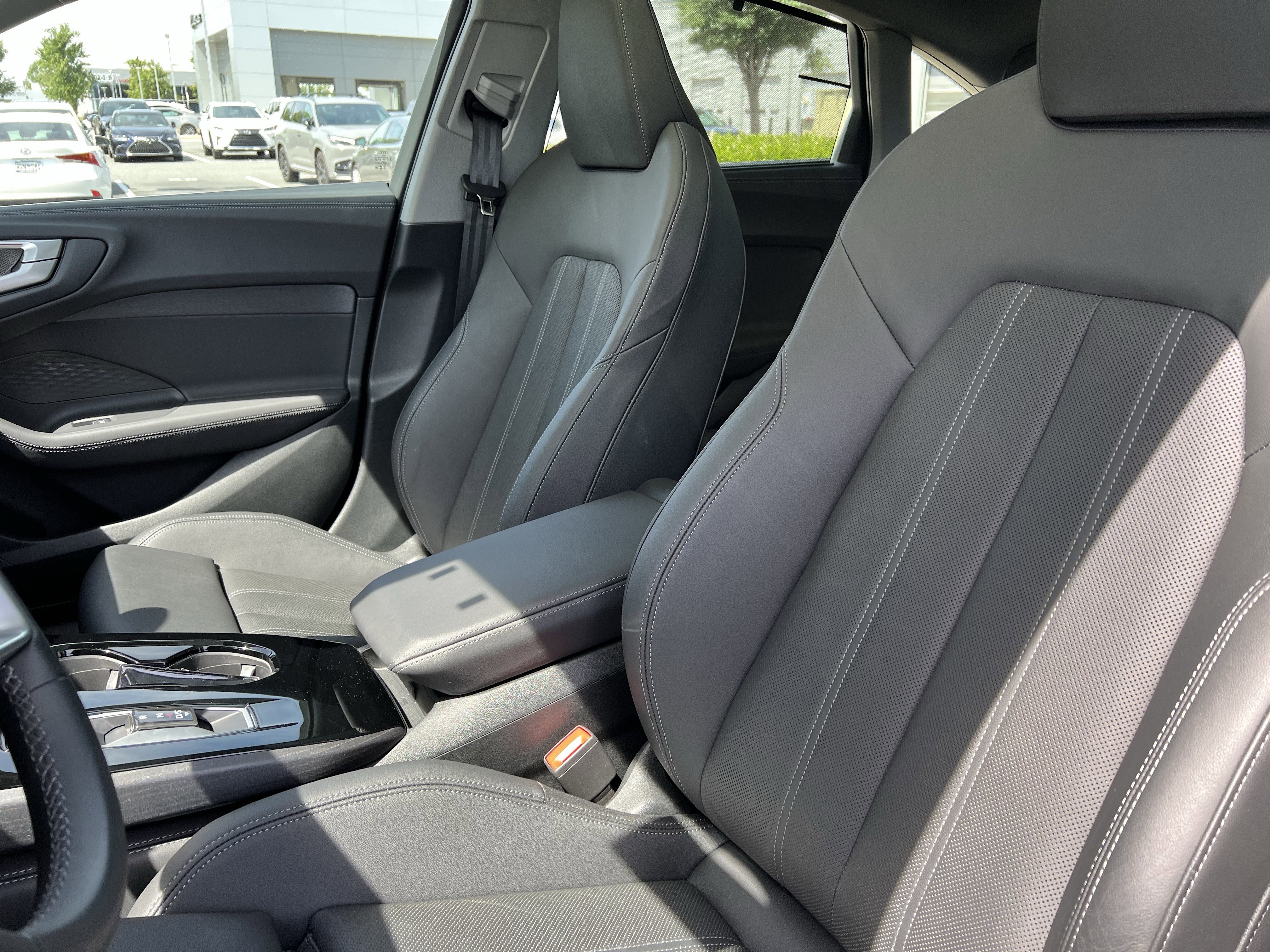 Used 2025 Audi A5 2.0T Premium Plus w/ Premium Plus AWD/4WD image 16
