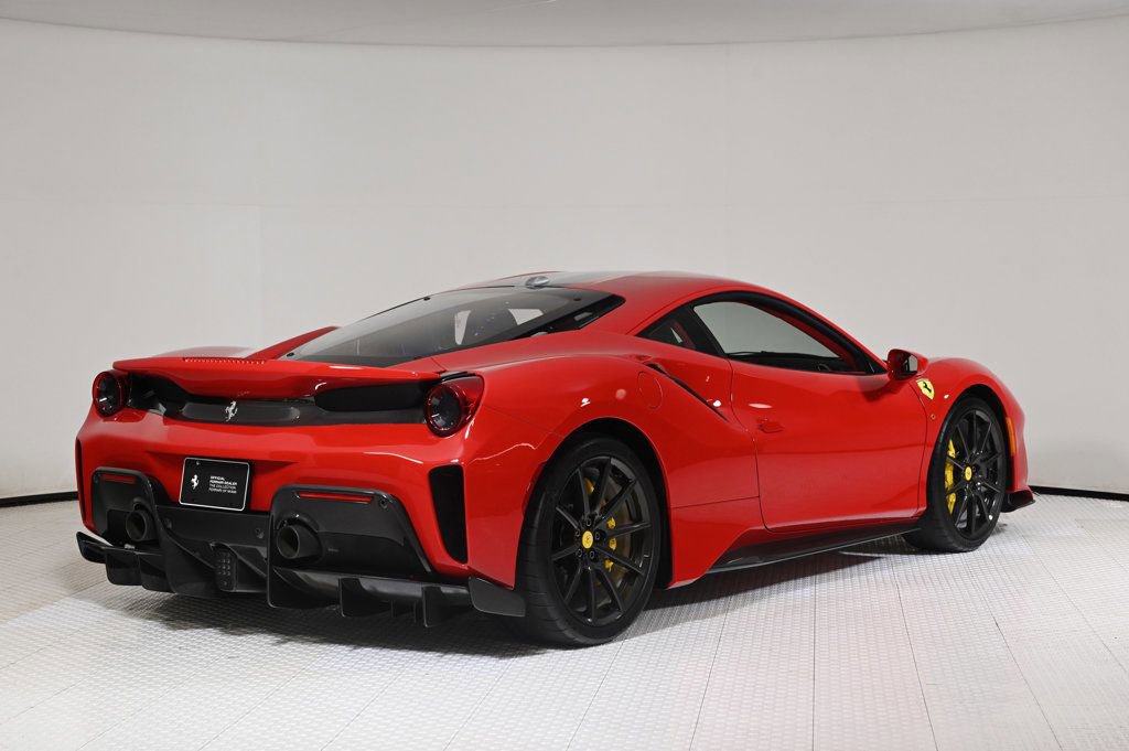 Certified 2019 Ferrari 488 Pista Coupe image 9