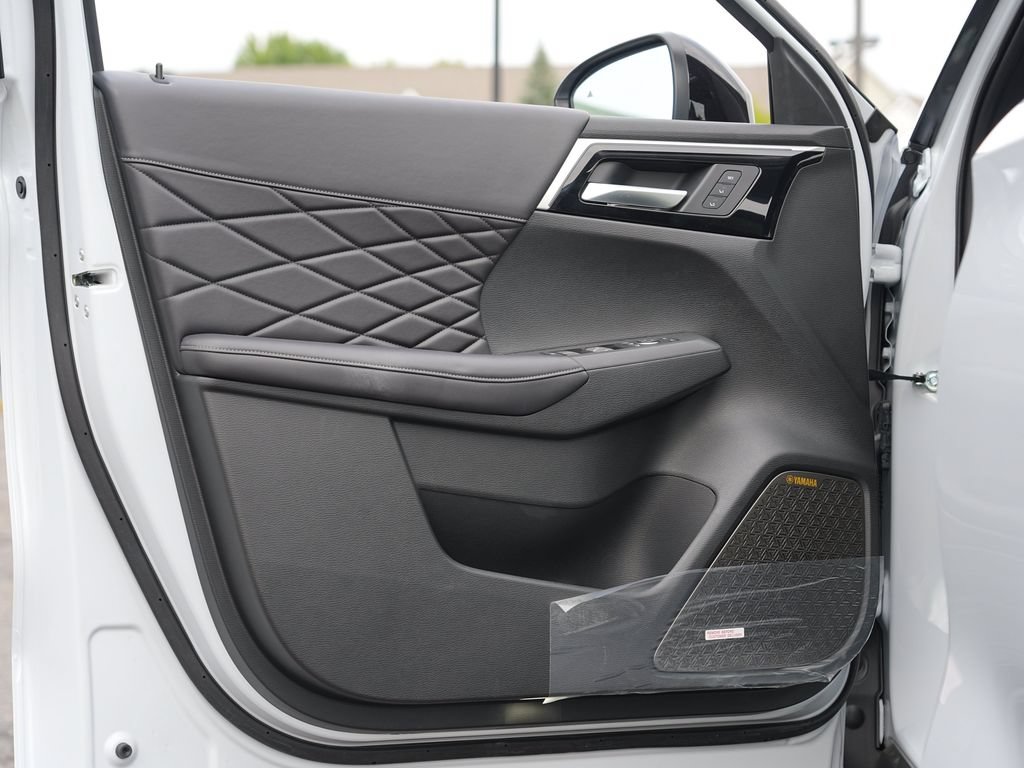 New 2026 Mitsubishi Outlander SEL Black Edition AWD/4WD image 15