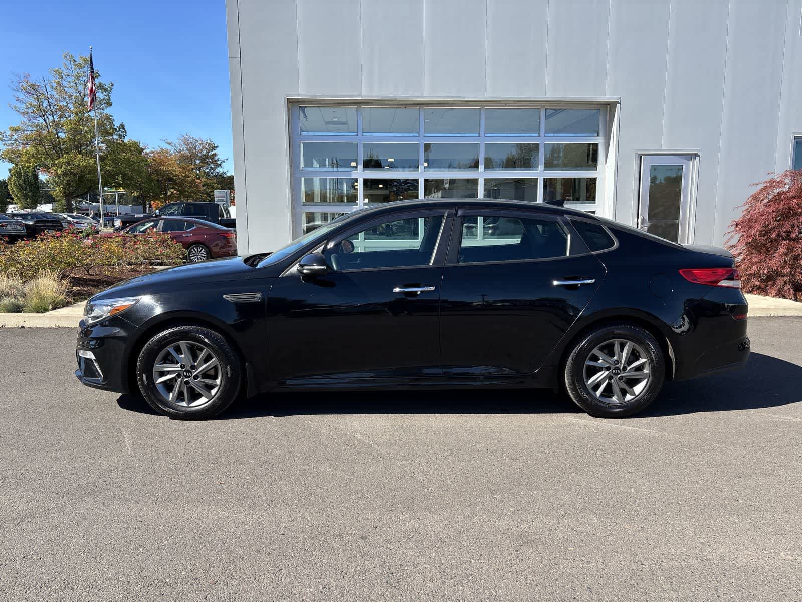 Used 2019 Kia Optima LX FWD image 2