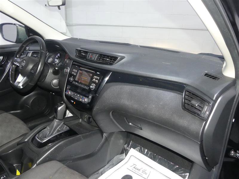 Used 2018 Nissan Rogue Sport SV w/ SV All-Weather Package image 23