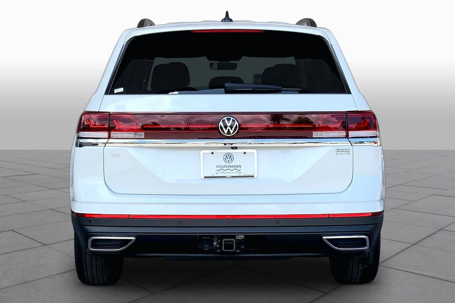 New 2026 Volkswagen Atlas SE FWD image 4
