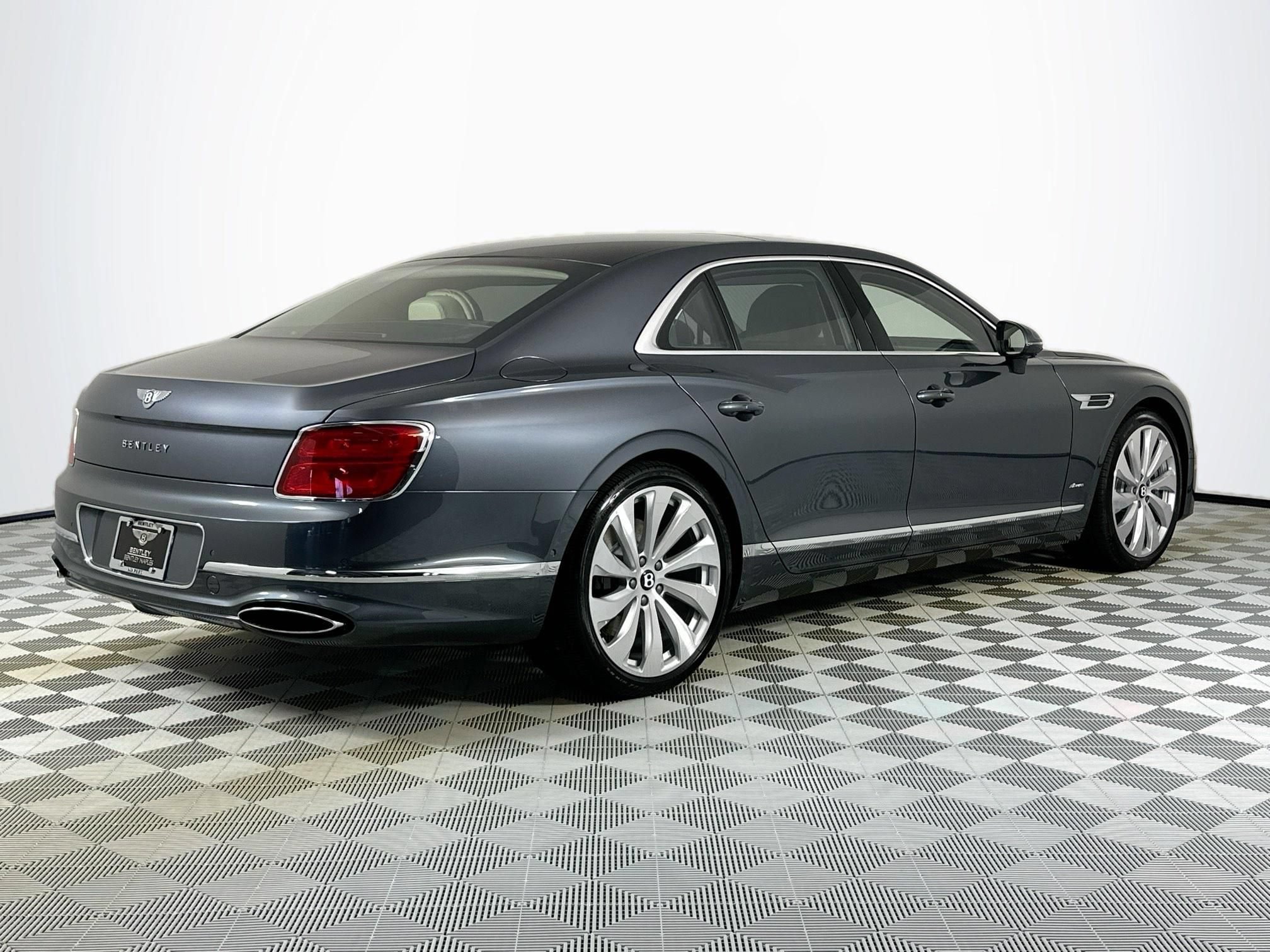 New 2026 Bentley Flying Spur Azure AWD/4WD image 5