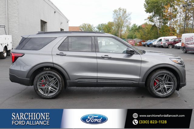 New 2026 Ford Explorer ST-Line w/ ST-Line Street Pack