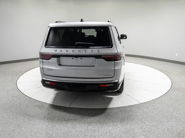 Used 2024 Jeep Wagoneer L Series II w/ Flexible Seating Group AWD/4WD image 32