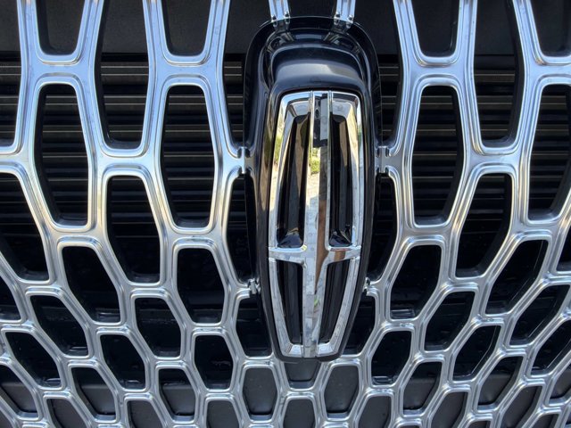 New 2026 Lincoln Corsair Premiere FWD image 7