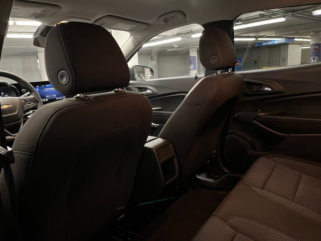 Used 2024 Chevrolet Trax LS w/ LS Convenience Package image 19