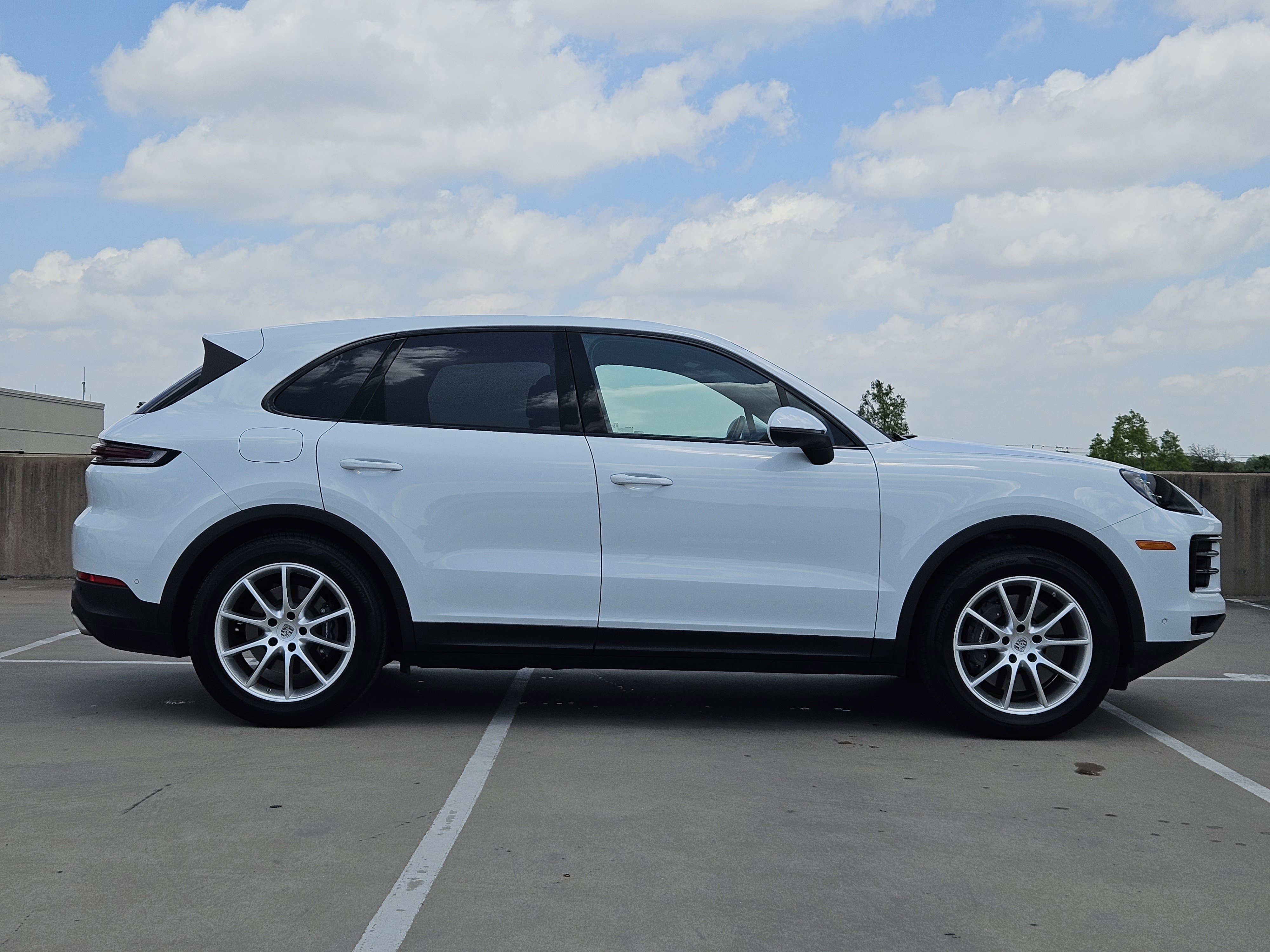 Certified 2024 Porsche Cayenne AWD/4WD image 9