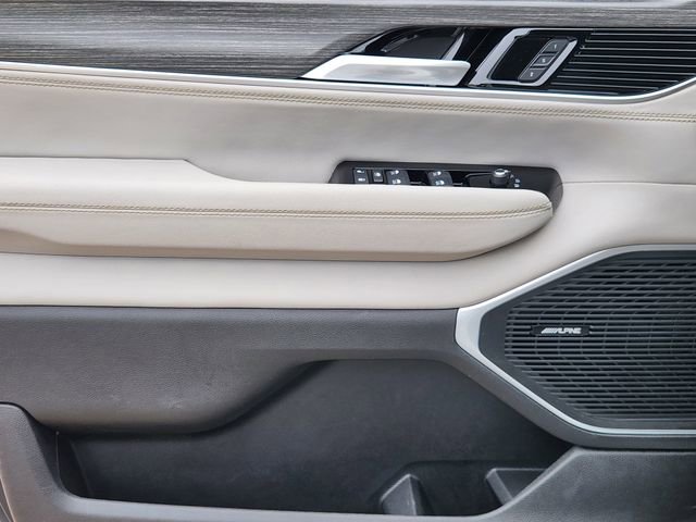 Certified 2024 Jeep Wagoneer Series II image 20