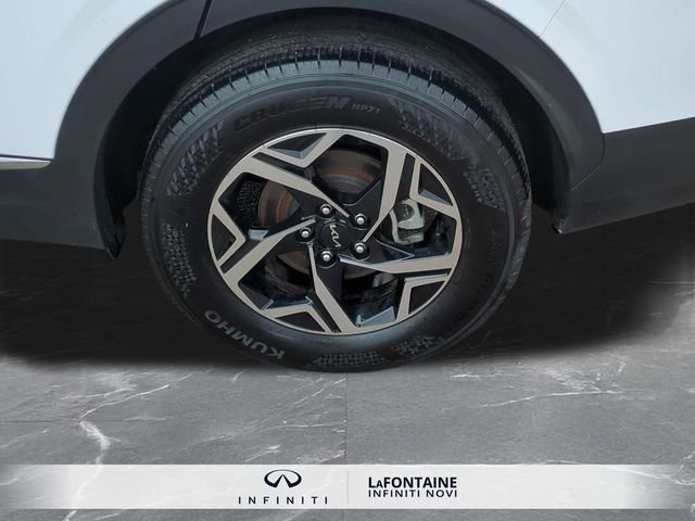 Used 2025 Kia Sportage LX image 29