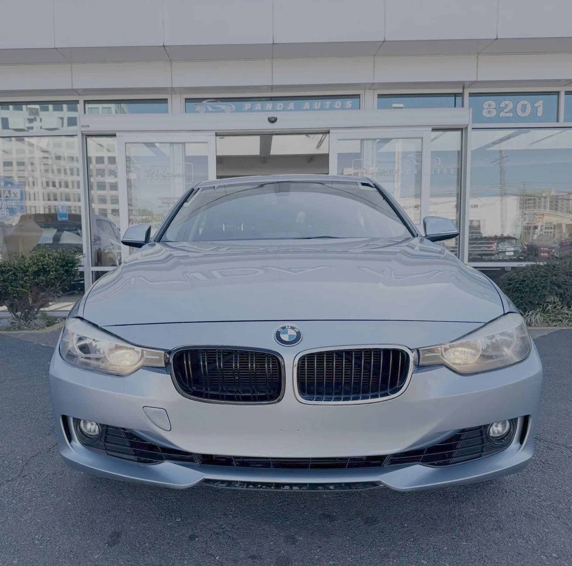 Used 2015 BMW 328i xDrive Sedan AWD/4WD image 2