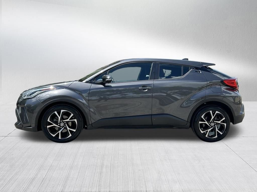Used 2021 Toyota C-HR XLE image 8