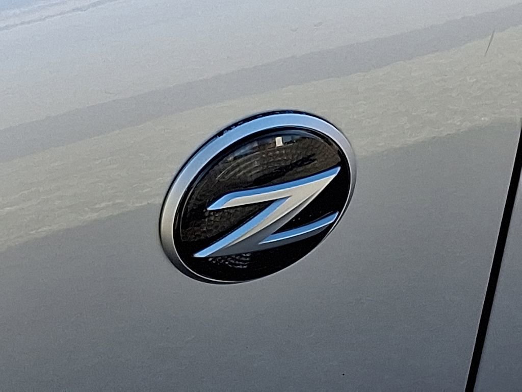 Used 2018 Nissan 370Z Touring Sport image 32