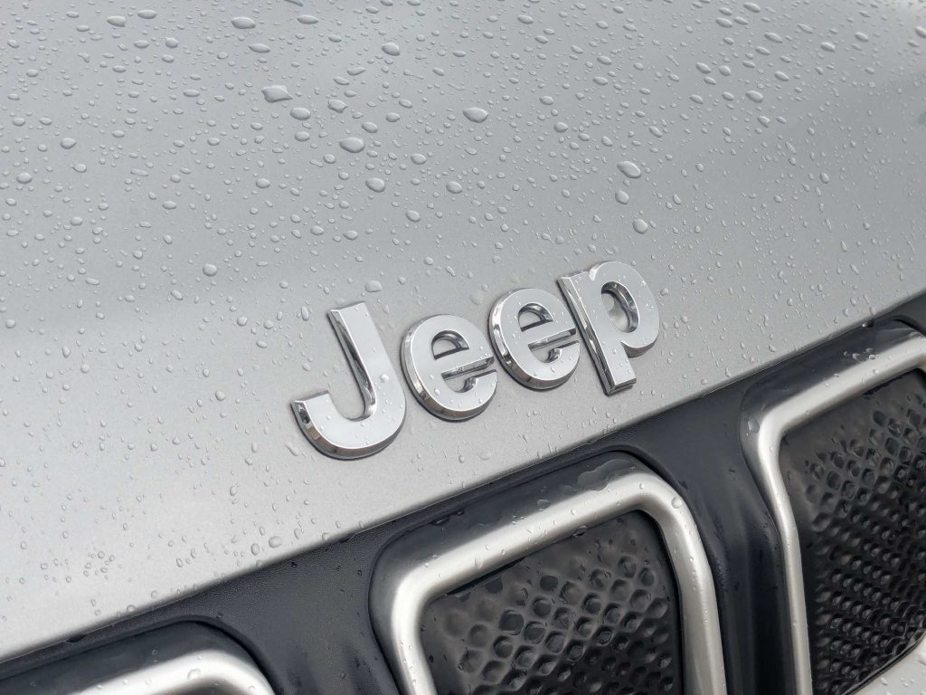 Used 2022 Jeep Compass Latitude AWD/4WD image 6