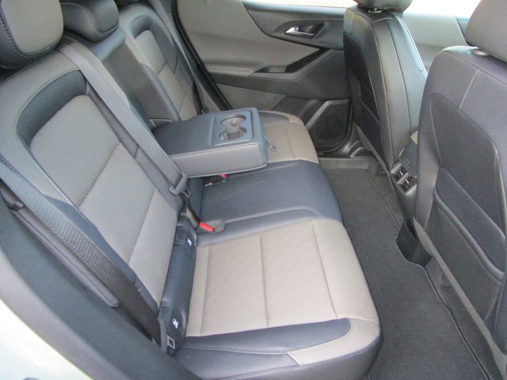 New 2026 Chevrolet Equinox LT w/ Convenience Package II FWD image 18