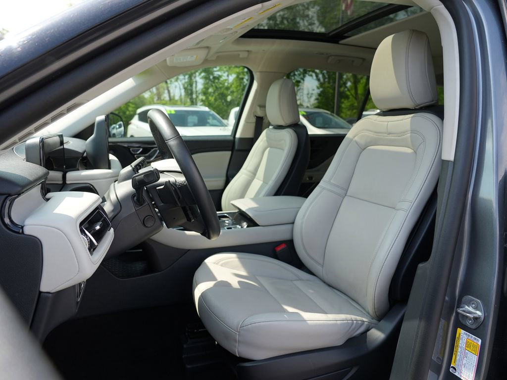 Used 2025 Lincoln Aviator Reserve w/ Illumination Package AWD/4WD image 12