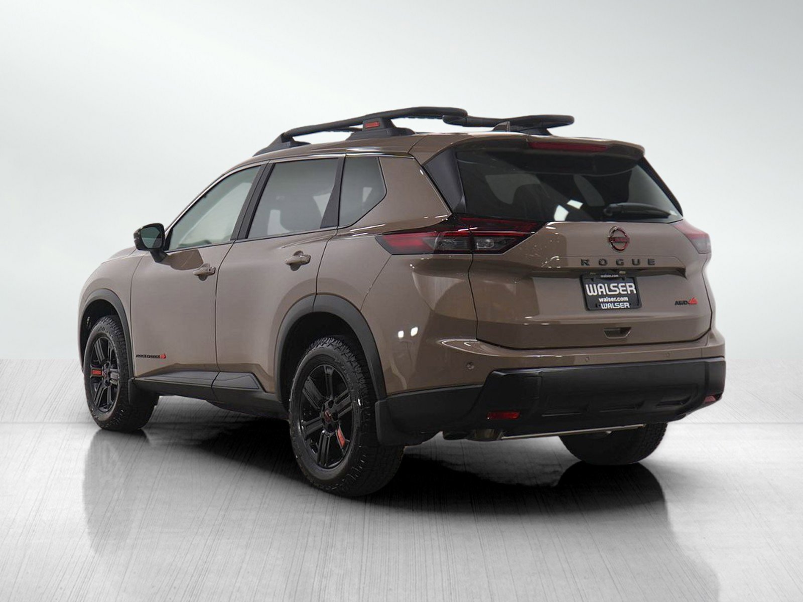 Used 2025 Nissan Rogue SV w/ Rock Creek Premium Package image 5