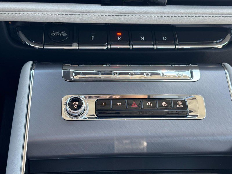 New 2026 Lincoln Aviator AWD image 20