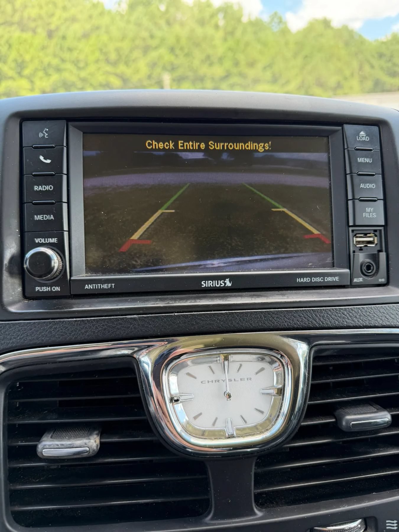 Used 2015 Chrysler Town & Country Limited FWD image 16