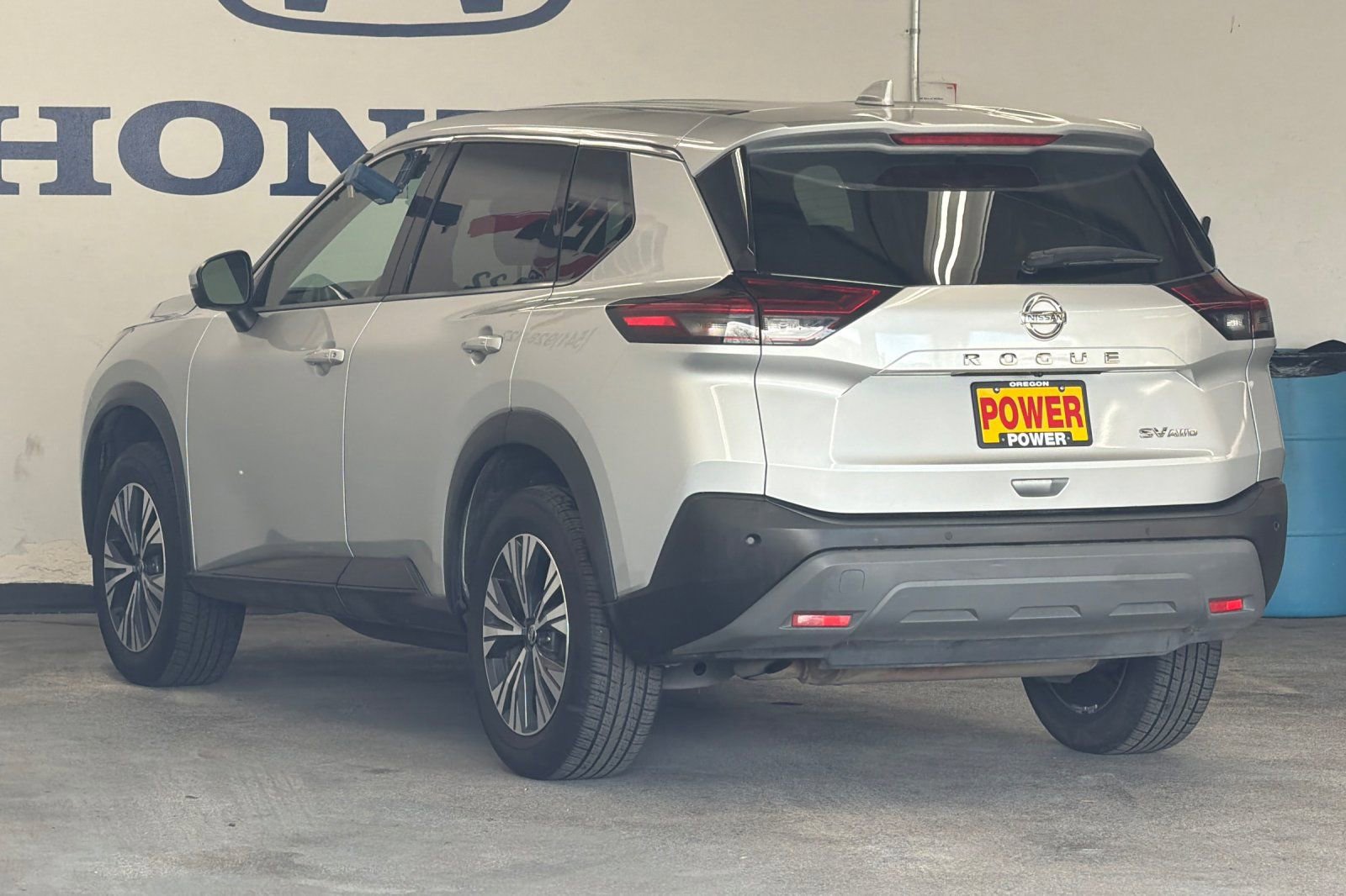 Used 2021 Nissan Rogue SV image 5