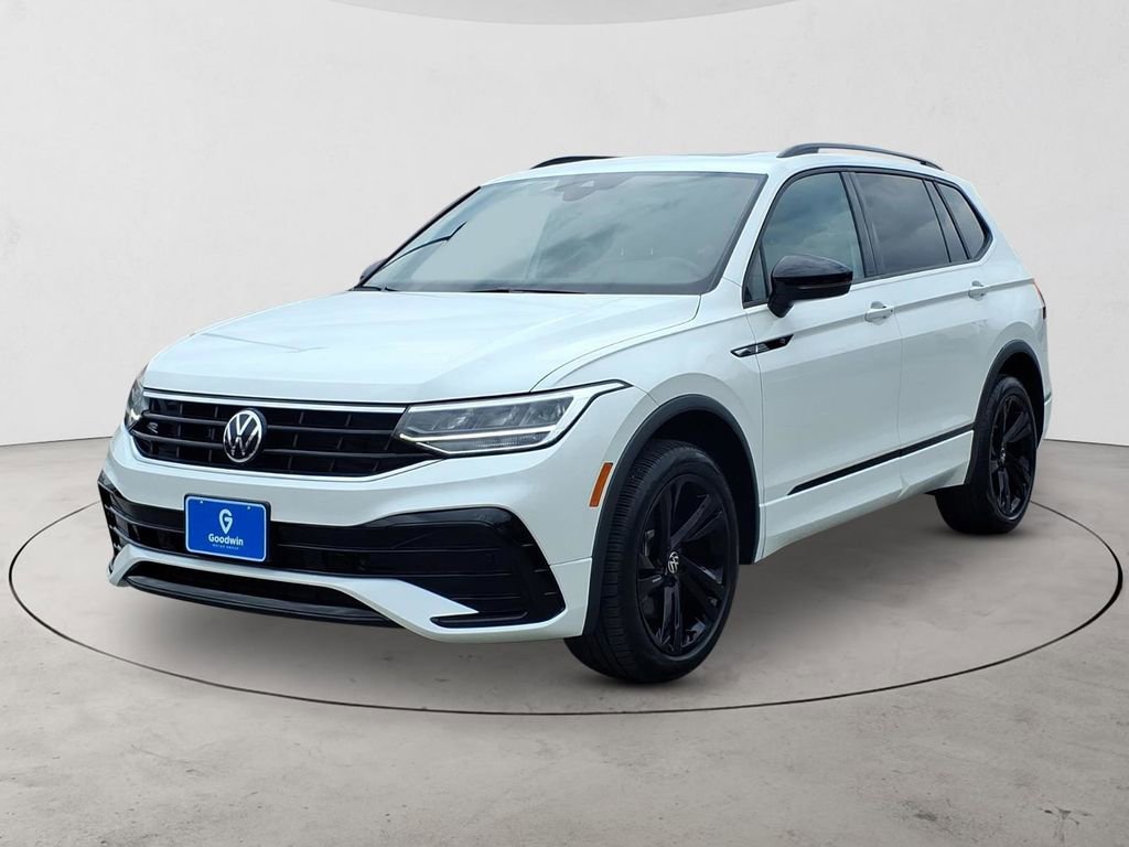 Used 2023 Volkswagen Tiguan SE R-Line AWD/4WD image 1