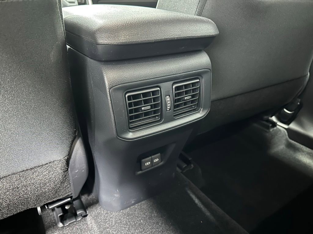 Used 2025 Toyota RAV4 XLE image 36
