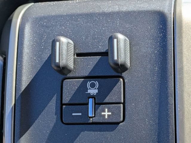 Used 2018 Chevrolet Silverado 1500 High Country RWD image 26
