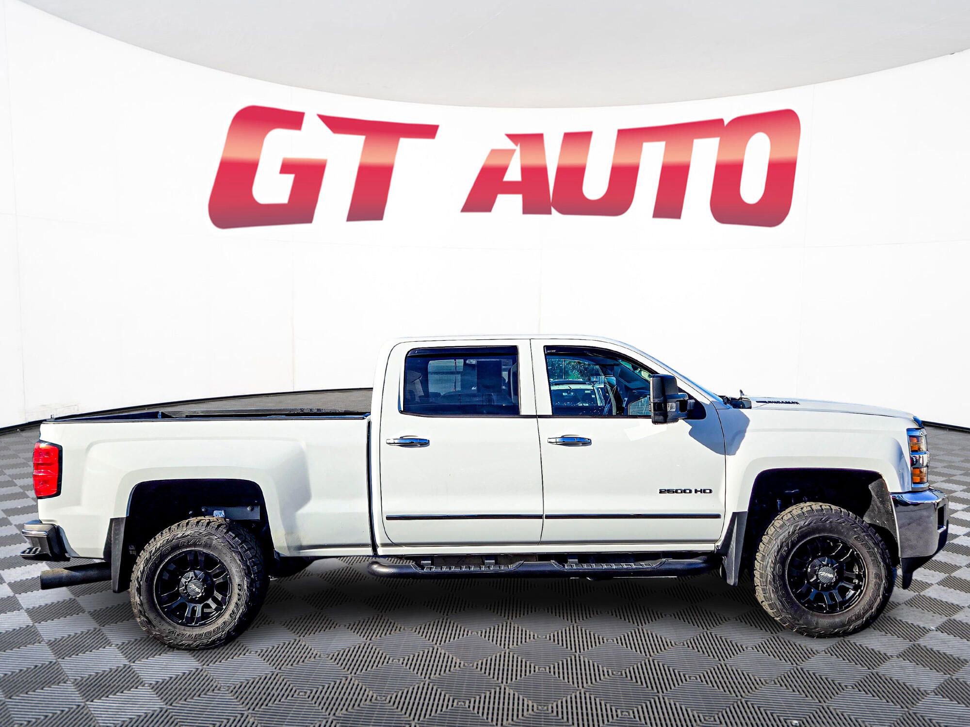 Used 2015 Chevrolet Silverado 2500 LTZ w/ Duramax Plus Package image 8
