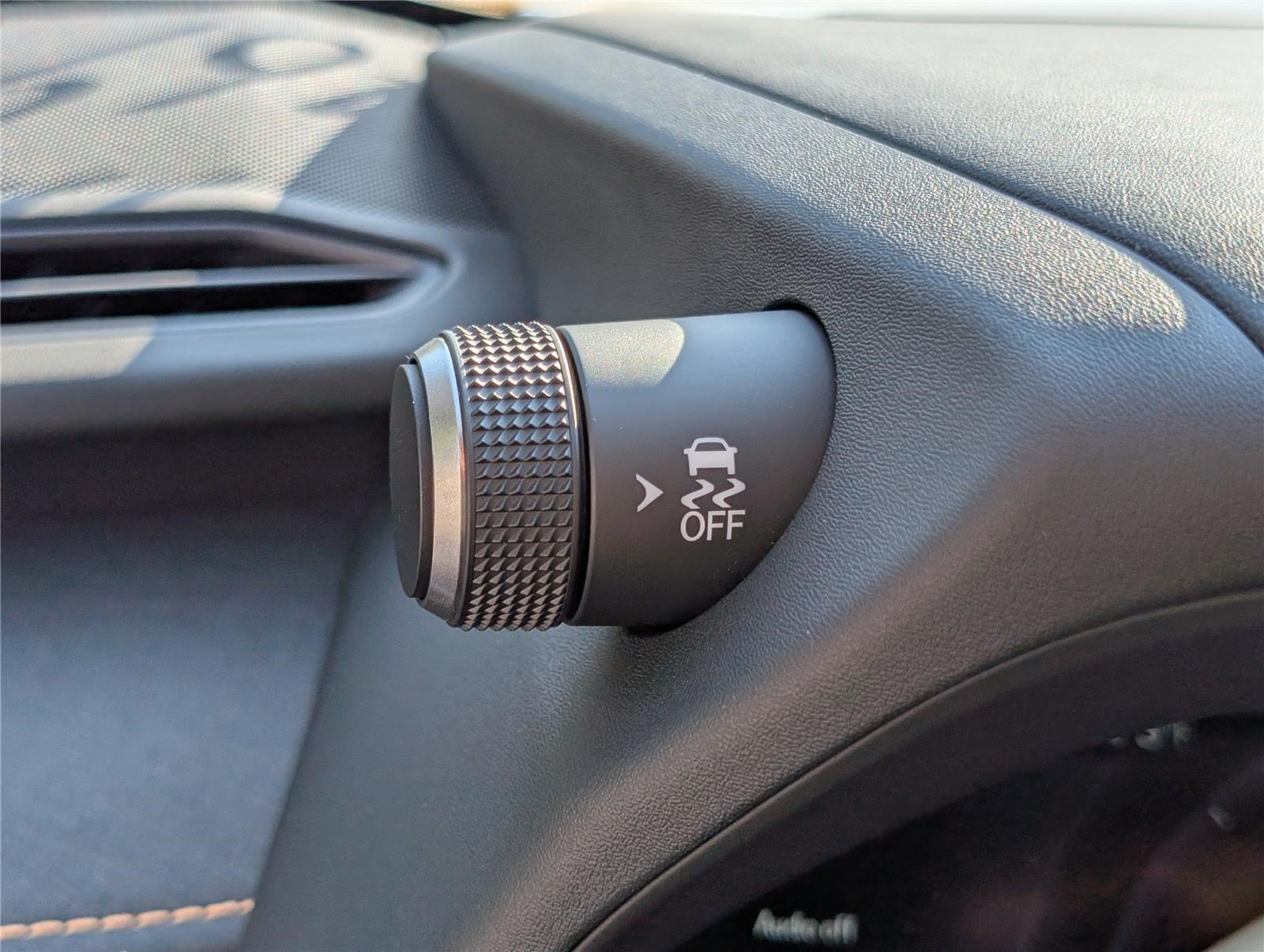 New 2026 Lexus UX 300h AWD image 18