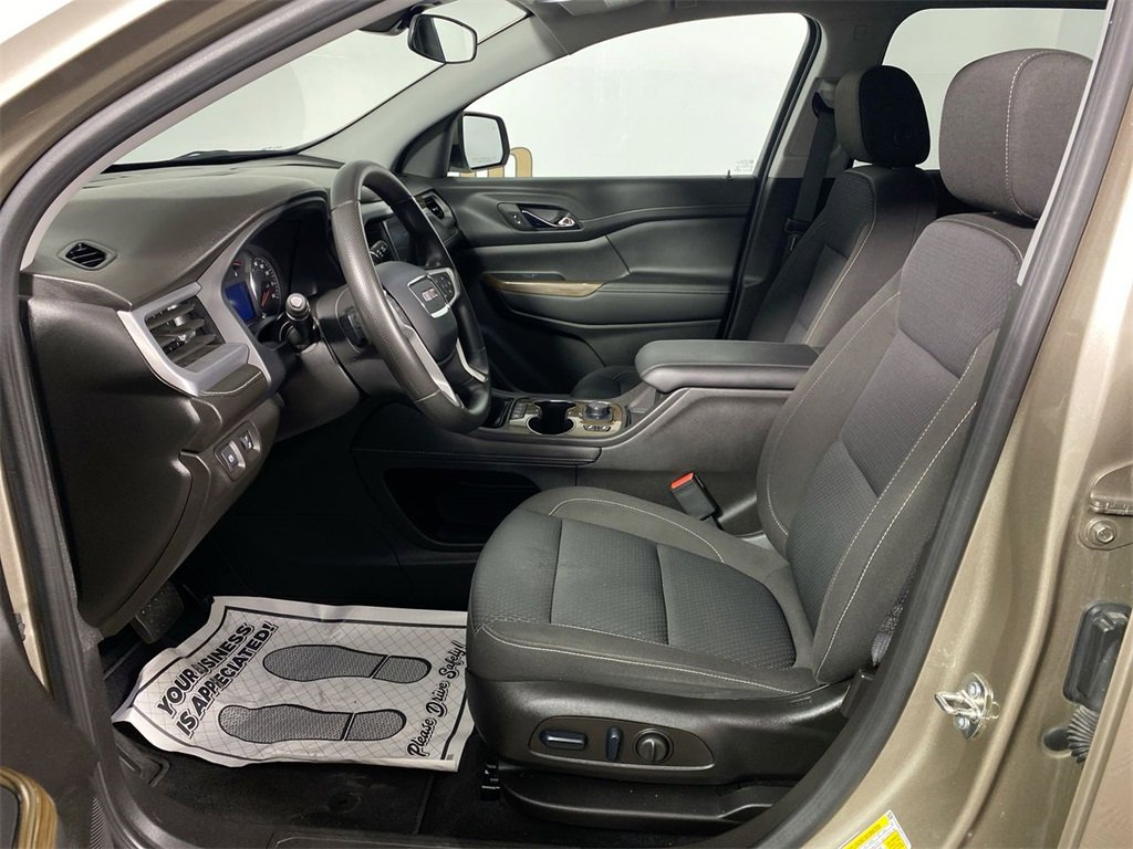 Certified 2023 GMC Acadia SLE w/ Driver Convenience Package image 11