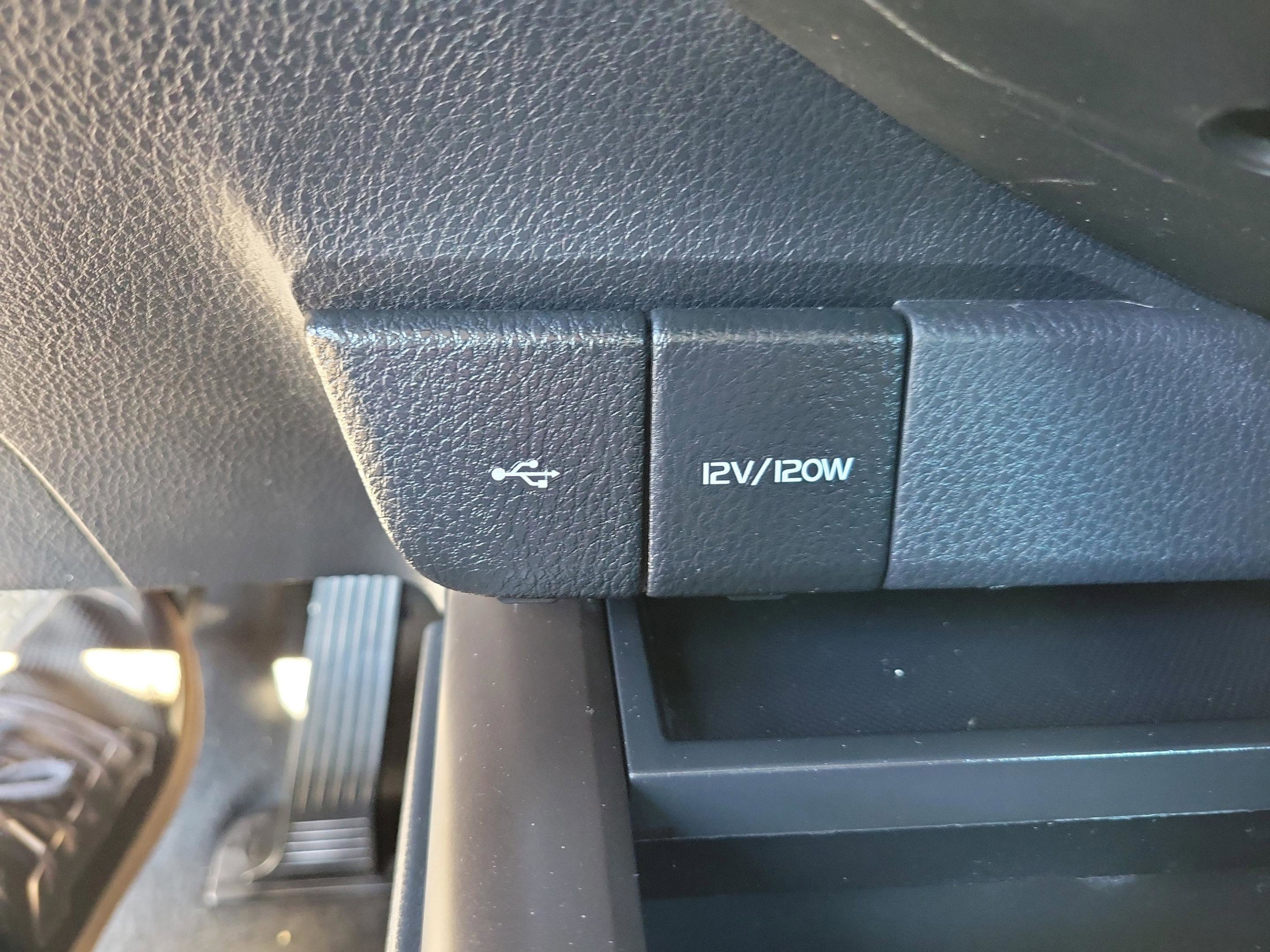 Used 2024 Toyota Camry SE image 26