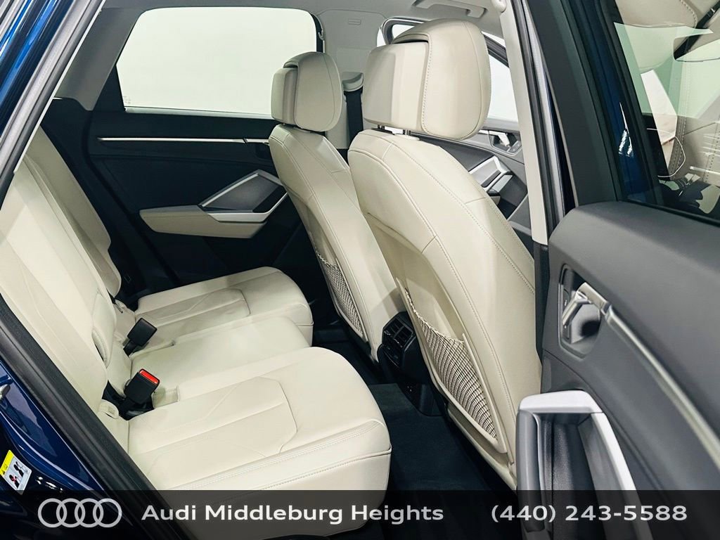Certified 2025 Audi Q3 2.0T Premium w/ Convenience Package image 29