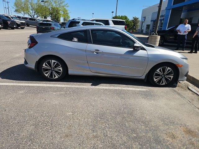 Used 2018 Honda Civic EX-T image 3