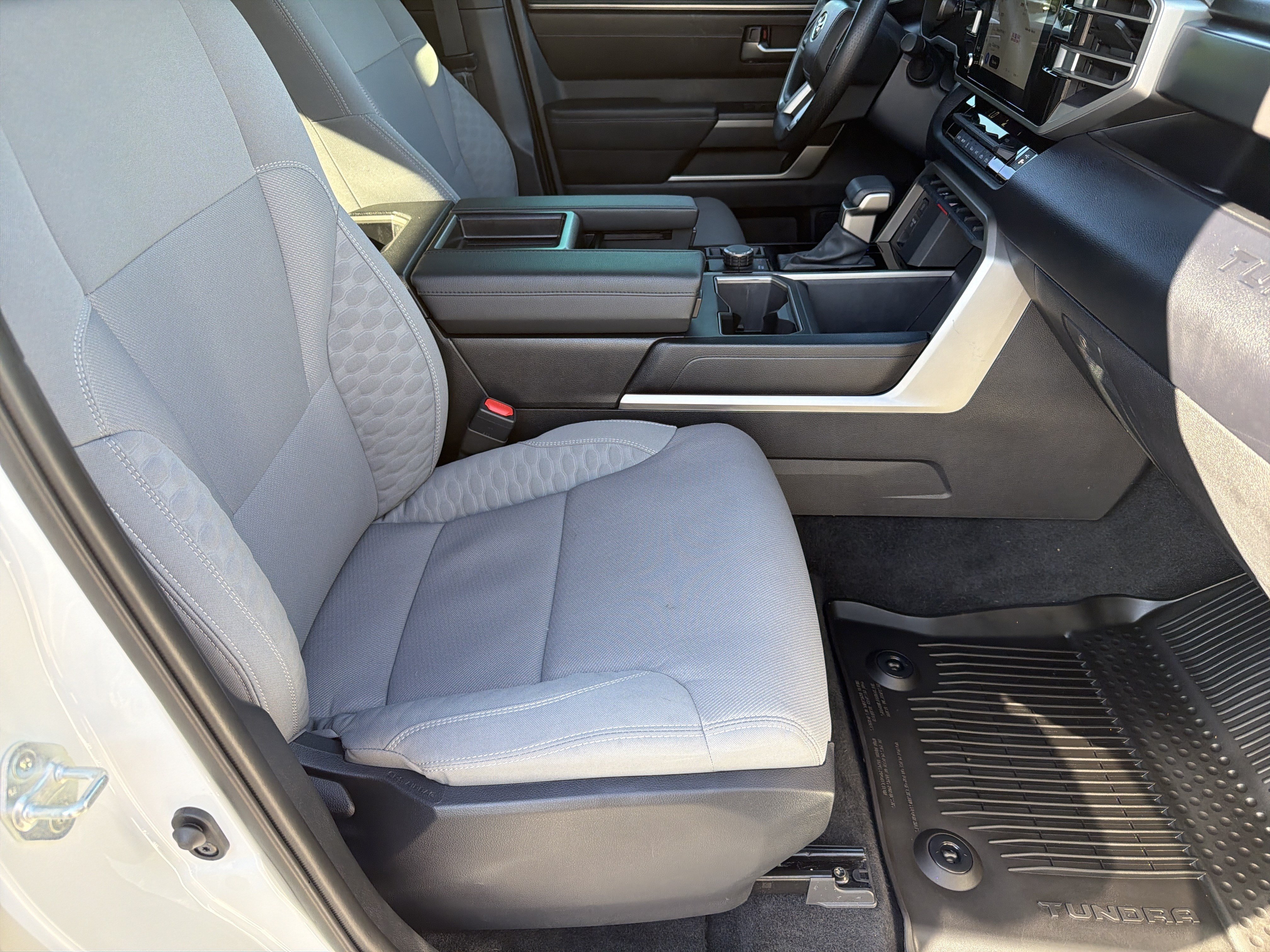 Used 2025 Toyota Tundra SR5 AWD/4WD image 11