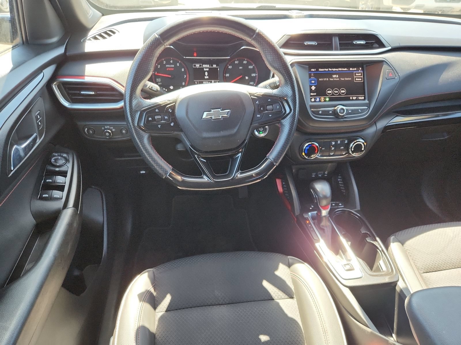 Used 2023 Chevrolet TrailBlazer RS FWD image 9