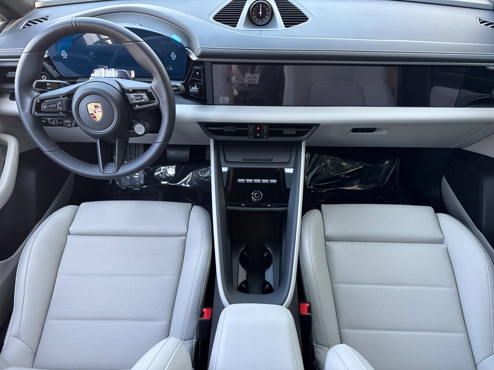 New 2026 Porsche Macan 4 Electric AWD/4WD image 6