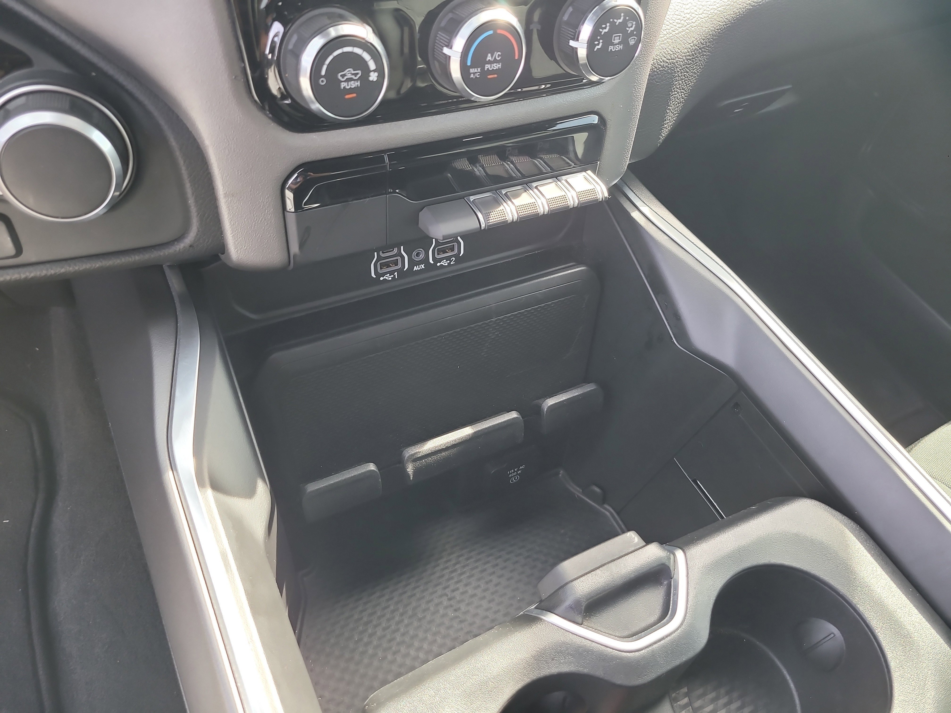 Used 2025 RAM 1500 Big Horn image 25