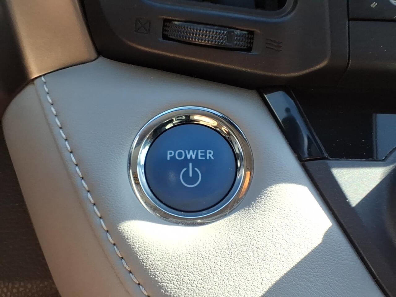 Used 2016 Toyota RAV4 XLE w/ Convenience Package AWD/4WD image 22