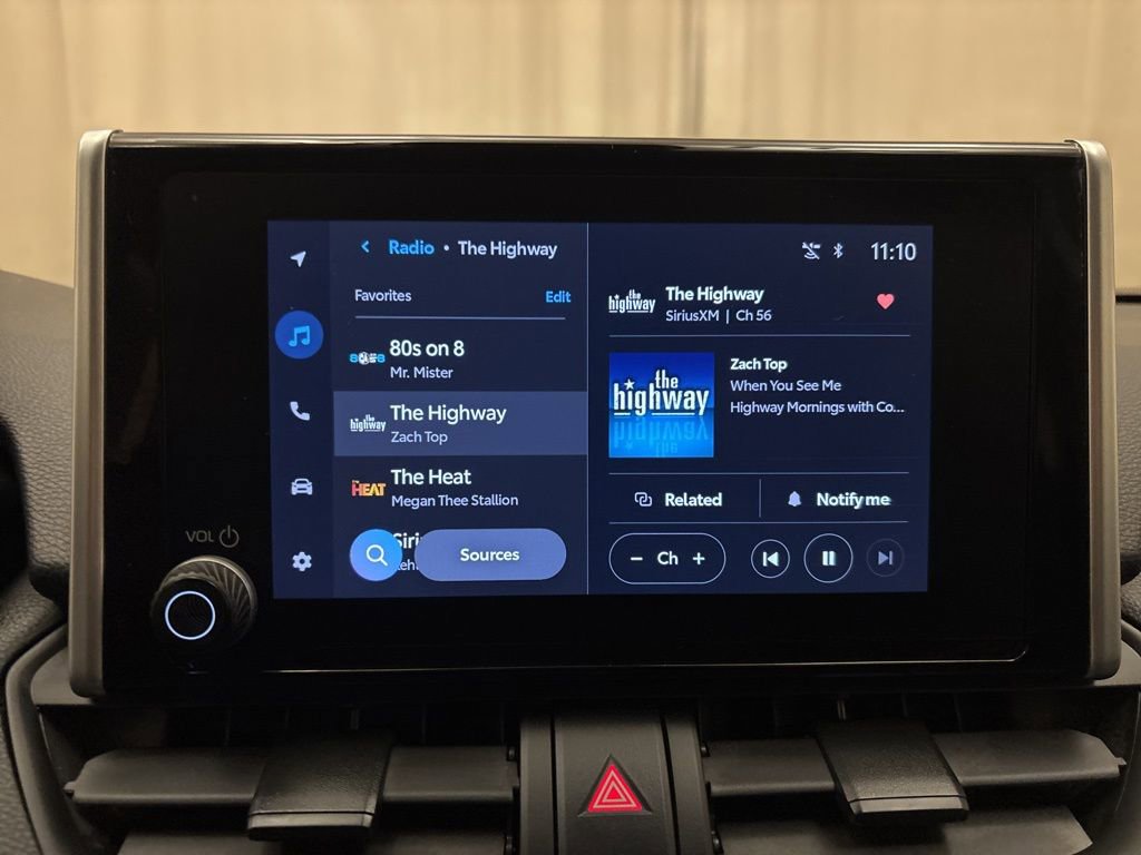 Used 2025 Toyota RAV4 XLE image 19