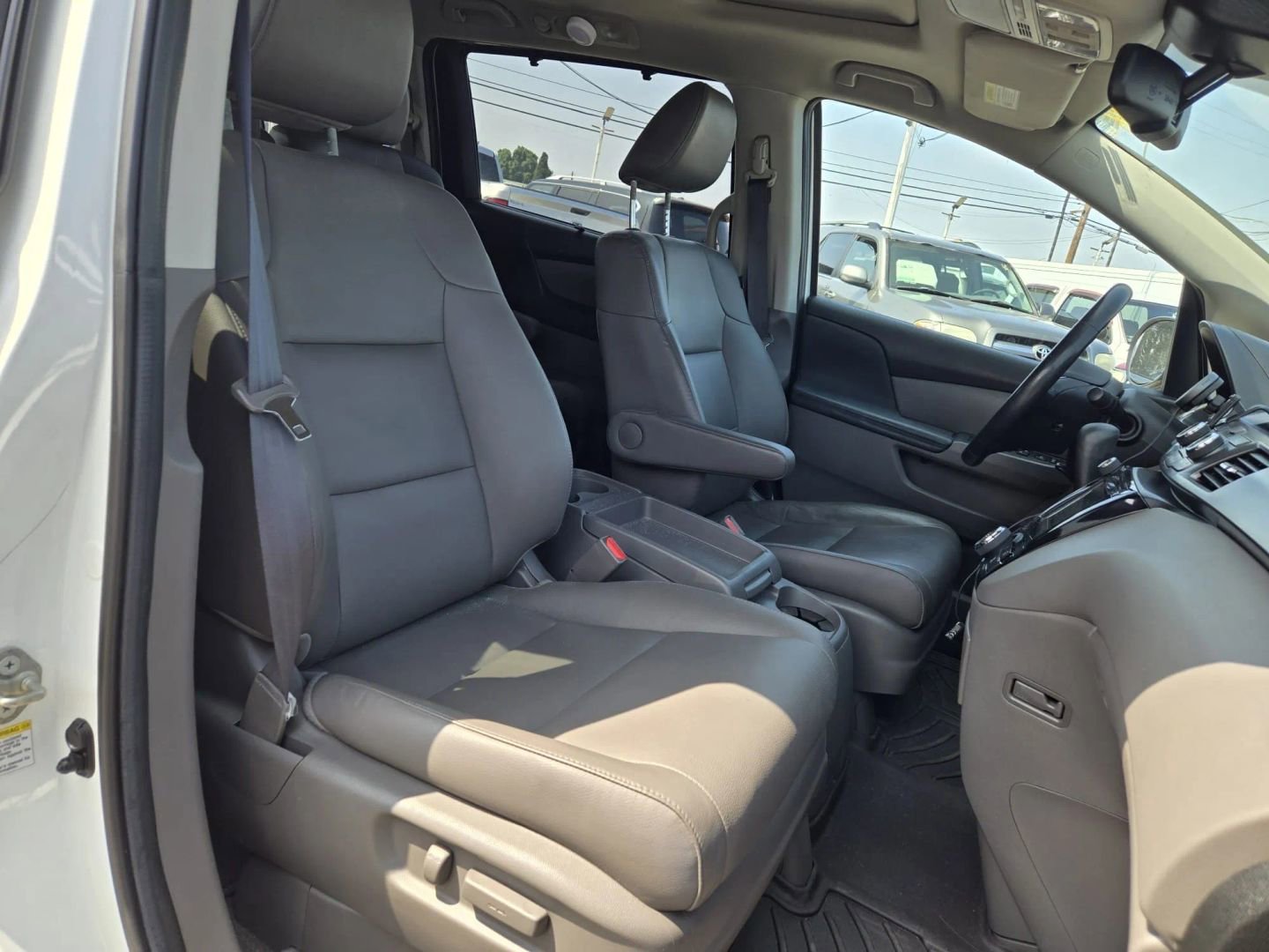 Used 2014 Honda Odyssey EX-L image 11