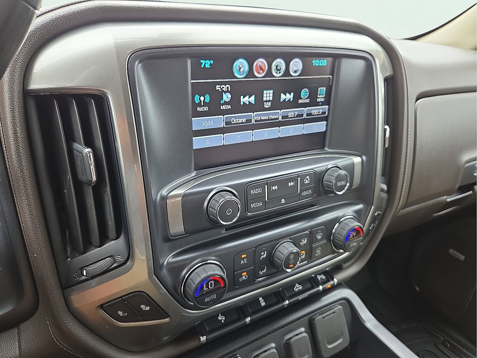Used 2018 Chevrolet Silverado 1500 LTZ w/ Sport Package AWD/4WD image 16