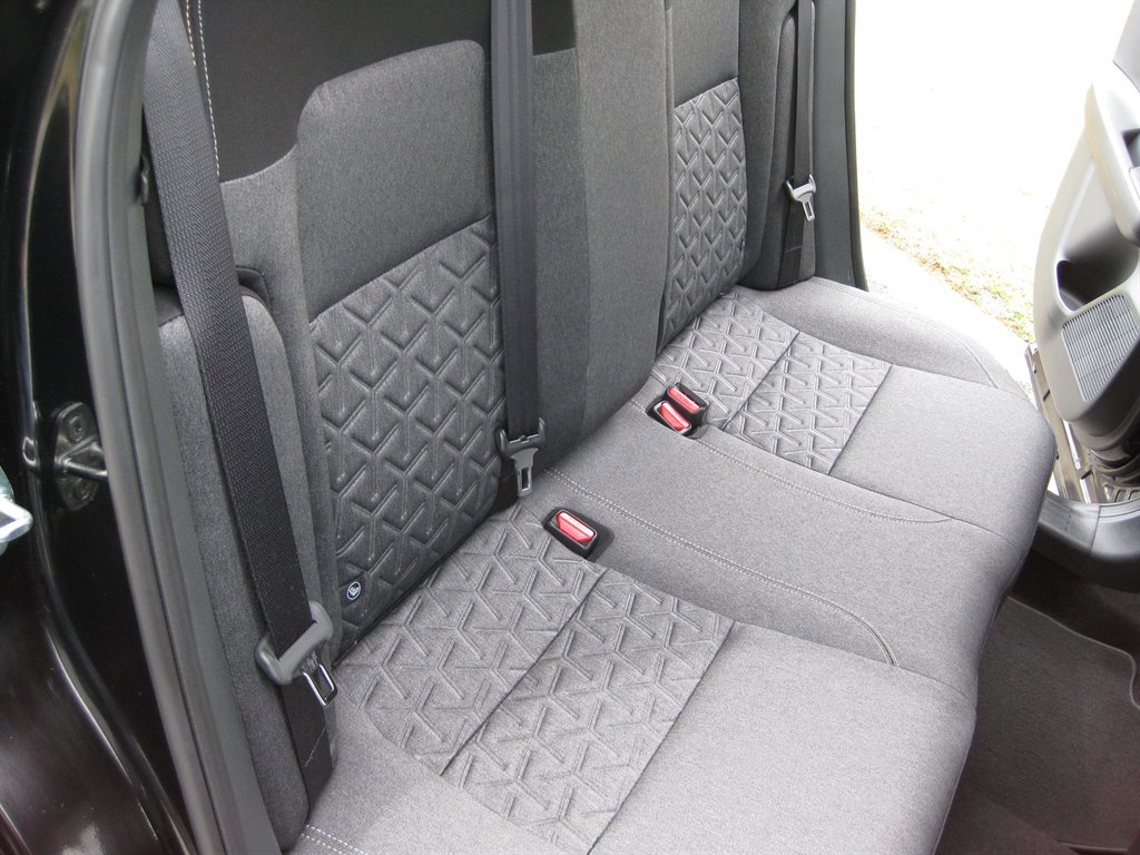 Used 2025 Nissan Kicks SV FWD image 29