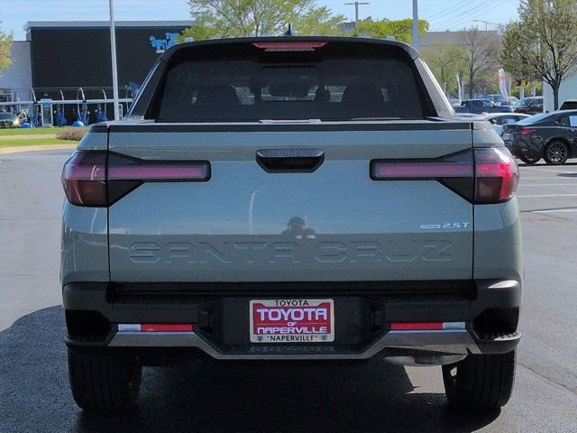 Used 2022 Hyundai Santa Cruz Limited AWD/4WD image 6