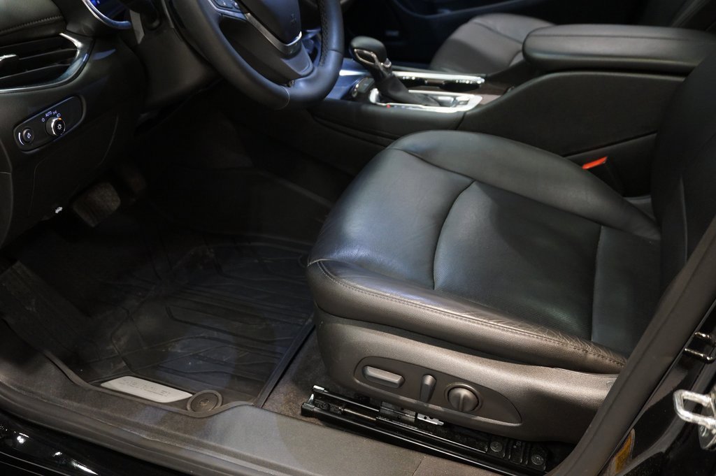 Certified 2023 Chevrolet Malibu LT w/ Midnight Edition image 25