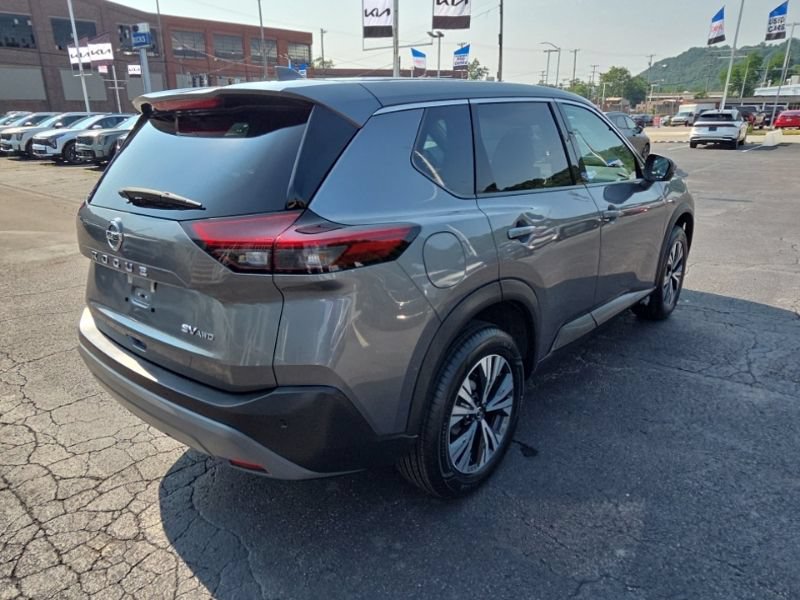 Used 2021 Nissan Rogue SV AWD/4WD image 7
